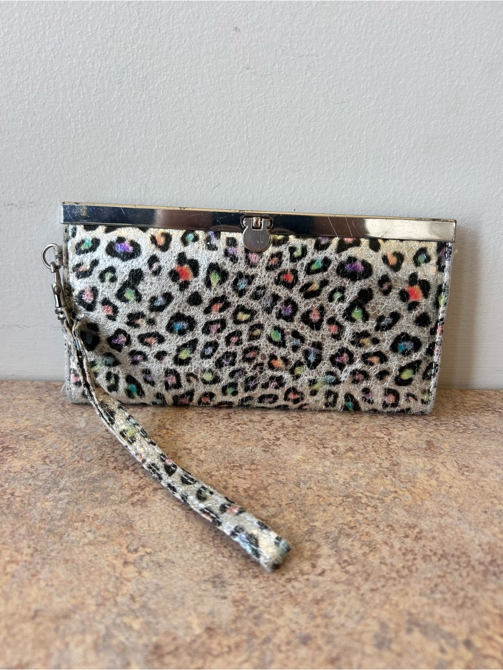Chateau Silver Waller w/Colored Cheetah Print cool Design